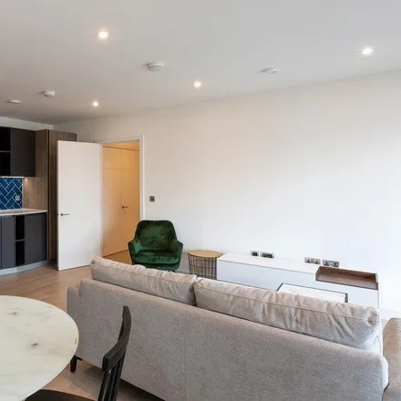 Rent this 2 bed apartment on Rosewood Building in Gorsuch Street, London