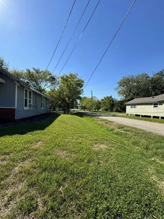 Image 4 - 480 Schwarner Street, Beaumont, TX 77701, USA - House for sale