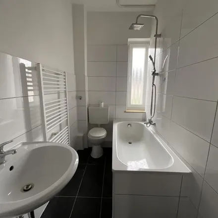 Rent this 3 bed apartment on Salzastraße in 26388 Wilhelmshaven, Germany