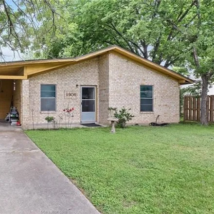 Image 4 - 1964 Fawnwood Drive, Bryan, TX 77801, USA - House for sale