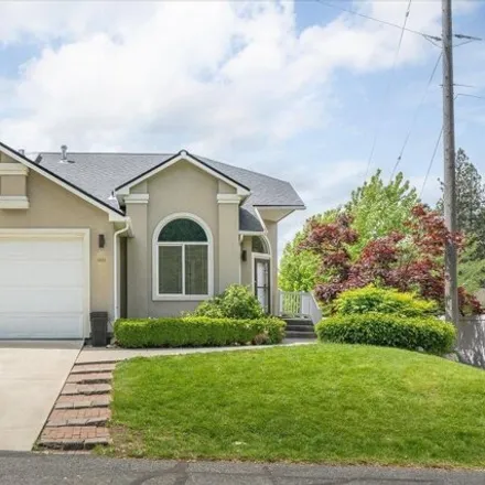 Buy this 3 bed townhouse on 1800 South Viewcrest Lane in Spokane Valley, WA 99212