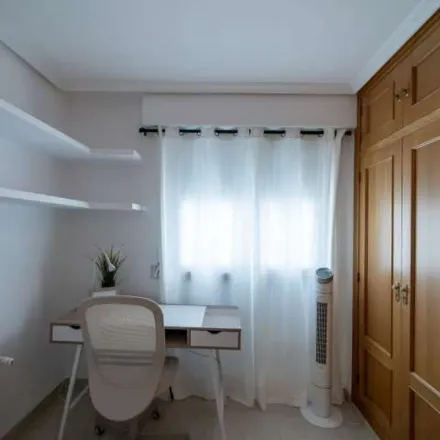 Image 9 - Carrer de Manuel Martí, 11, 46021 Valencia, Spain - Apartment for rent