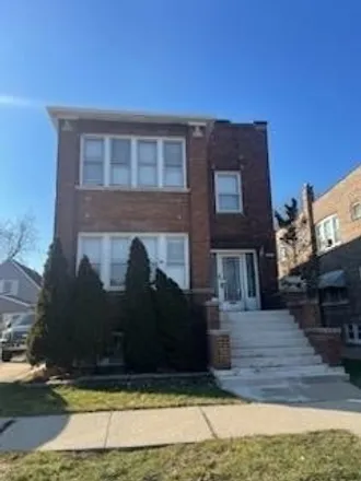 Rent this 3 bed condo on 1344 South Lombard Avenue in Berwyn, IL 60402