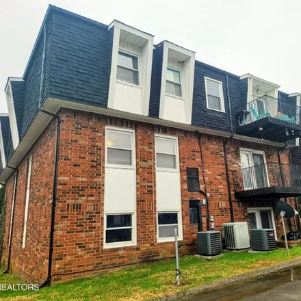 Buy this 2 bed condo on 1671 Woodrow Drive in Knoxville, TN 37918