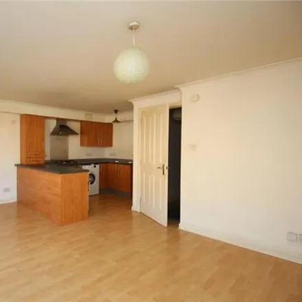 Image 3 - 494 Meadowpark Street, Glasgow, G31 2TF, United Kingdom - Apartment for sale