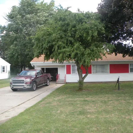 Buy this 3 bed house on Owosso Riverwalk in Owosso, MI 48867