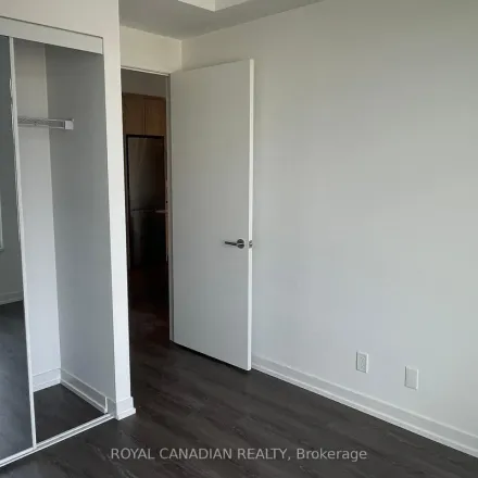 Image 2 - Beverley Glen Boulevard, Vaughan, ON L4J 0B0, Canada - Apartment for rent