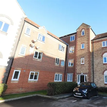 Rent this 3 bed apartment on Axholme Court in Hull, HU9 1PN