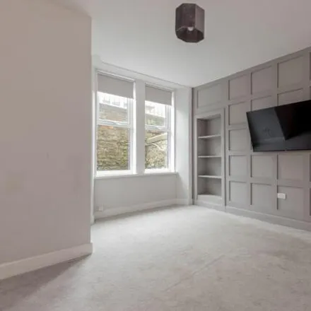 Buy this 1 bed apartment on 145 Broughton Road in City of Edinburgh, EH7 4EG