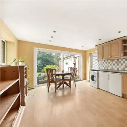 Image 7 - Barfield Crescent, Harewood, LS17 8RT, United Kingdom - House for sale