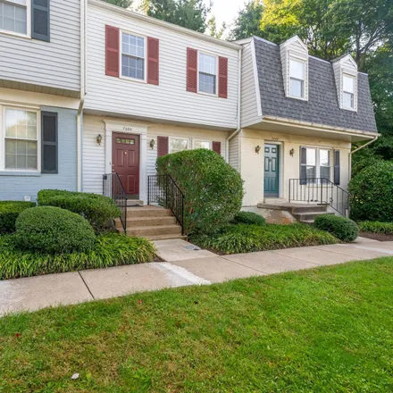 Rent this 3 bed townhouse on 7140 Roslyn Avenue in Redland, MD 20855