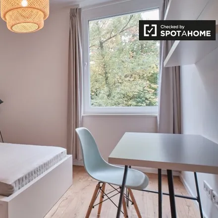 Rent this 4 bed room on Alte Nazarethkirche in Müllerstraße 27, 13353 Berlin