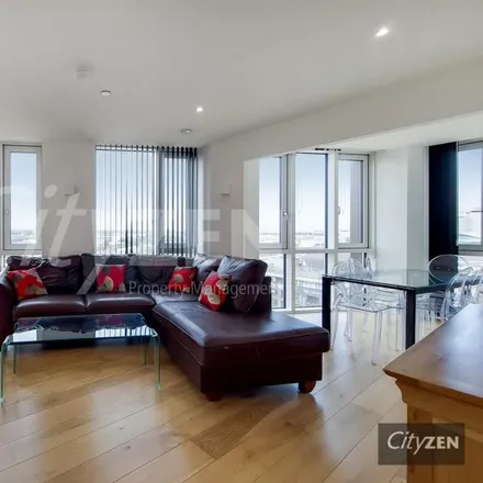 Rent this 2 bed apartment on City West Tower in High Street, London