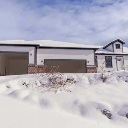 Buy this 5 bed house on 1 Cove Drive in Elk Ridge, Utah County