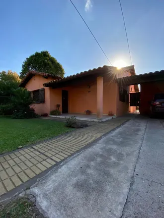 Buy this 2 bed house on Roberto Casaux in B1854 BBB Burzaco, Argentina