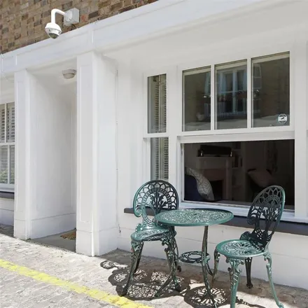 Image 9 - 13 Redcliffe Mews, London, SW10 9JT, United Kingdom - Apartment for rent