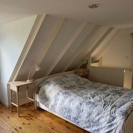 Rent this 6 bed apartment on Buiksloterdijk 424 in 1034 ZJ Amsterdam, Netherlands