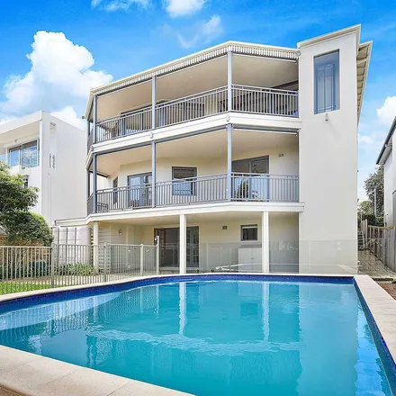 Rent this 5 bed apartment on Military Road in Dover Heights NSW 2030, Australia