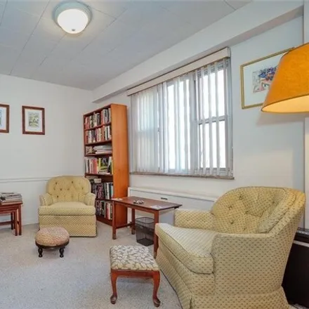 Image 5 - University Square, North Neville Street, Pittsburgh, PA 15289, USA - Apartment for sale