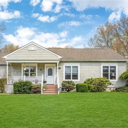 Rent this 3 bed house on 50 Sherwood Road in Southampton, Hampton Bays
