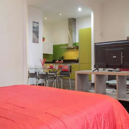 Image 3 - Hostal Oxum, Calle de Hortaleza, 31, 28004 Madrid, Spain - Apartment for rent