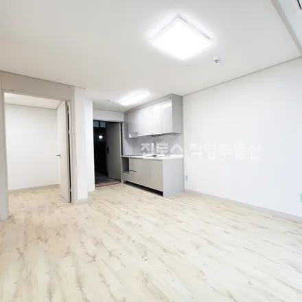 Image 6 - 서울특별시 송파구 잠실동 312-18 - Apartment for rent
