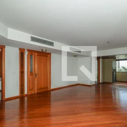 Rent this 3 bed apartment on Condomínio Edifício Cerro Mirador in Rua Casemiro de Abreu 1805, Bela Vista