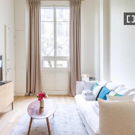 Rent this studio apartment on 22 Rue Émile Ménier in 75116 Paris, France