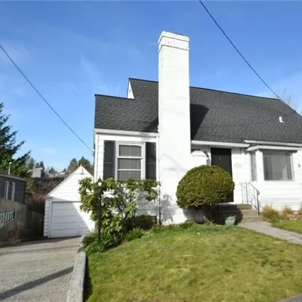 Rent this 4 bed house on 6219 40th Avenue Northeast in Seattle, WA 98115