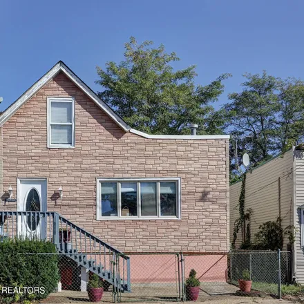 Buy this 3 bed house on 138 Carr Avenue in Tiltons Corners, Keansburg