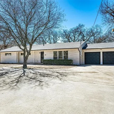 Rent this 4 bed house on 1618 West 6th Street in Irving, TX 75060