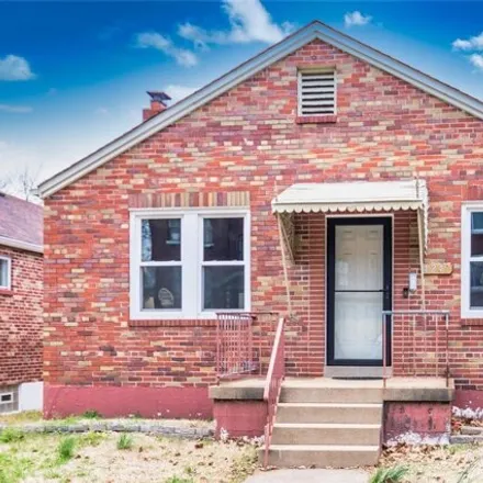 Buy this 2 bed house on 3745 Bingham Avenue in St. Louis, MO 63116
