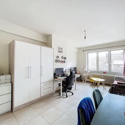 Rent this 1 bed apartment on Rue Godefroid 24;24B in 5000 Namur, Belgium