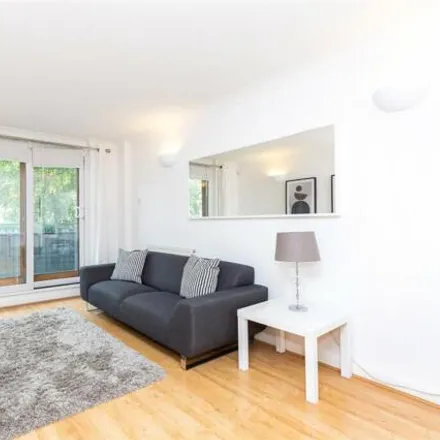 Rent this 1 bed room on 1 Canonbury Street in London, N1 2TD