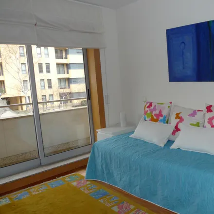 Rent this 3 bed room on Condominhas in Rua do Aleixo, 4150-219 Porto