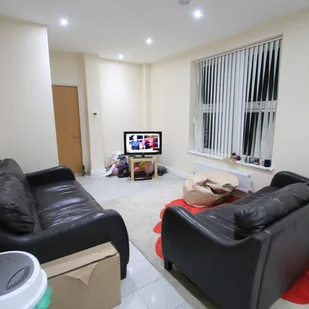 Rent this 8 bed townhouse on 66 Colum Road in Cardiff, CF10 3EE