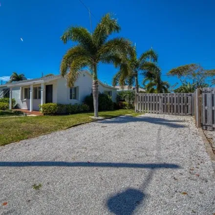 Rent this 2 bed house on 1399 North N Street in Lake Worth Beach, FL 33460