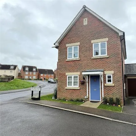Buy this 3 bed house on Orchid Close in Knowle, PO17 5GG