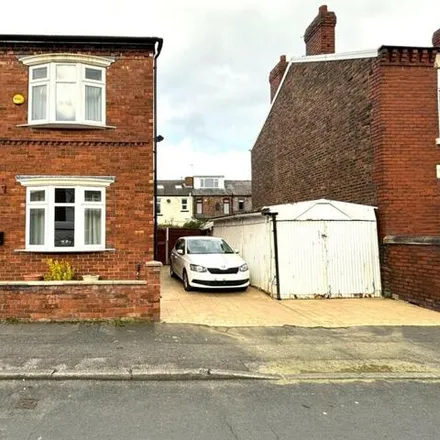 Buy this 3 bed duplex on Mount Pleasant Road in Denton, M34 6AG