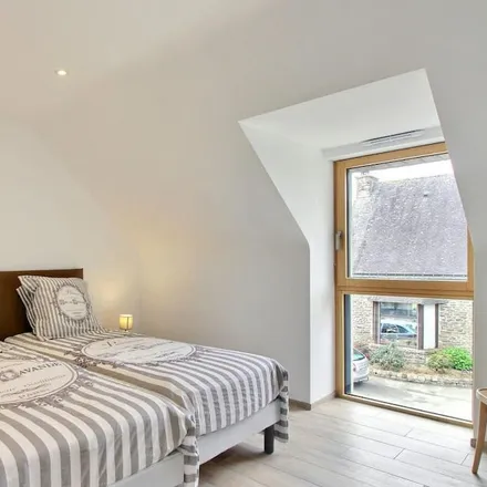 Rent this 2 bed house on Pont Louis Route de Vannes in 56880 Ploeren, France