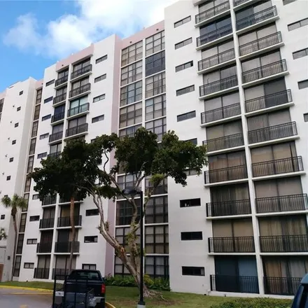 Image 6 - Plaza of the Americas Building 4, North Bay Road, Sunny Isles Beach, FL 33160, USA - Condo for sale