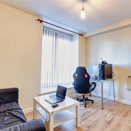 Image 3 - Colton Street, Leeds, LS12 1SY, United Kingdom - Apartment for rent