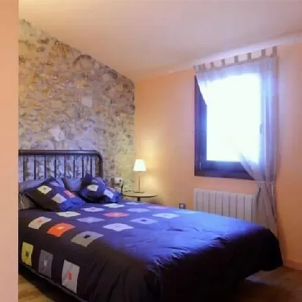 Rent this 4 bed townhouse on 08729 Castellet i la Gornal
