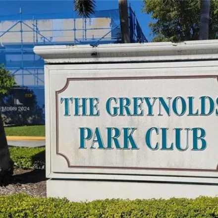 Image 2 - Greynolds Park Club, 17890 West Dixie Highway, Ojus, Miami-Dade County, FL 33160, USA - Condo for rent