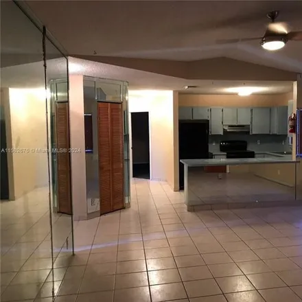 Image 5 - 721 Northwest 19th Terrace, Fort Lauderdale, FL 33311, USA - House for sale