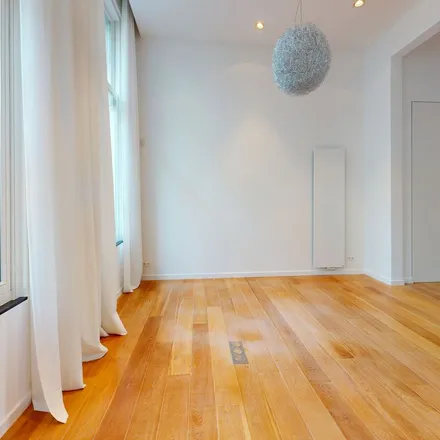 Rent this 1 bed apartment on Lamorinièrestraat 147 in 2018 Antwerp, Belgium