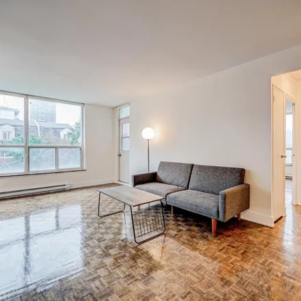 Image 1 - 133 Erskine Avenue, Old Toronto, ON M4P 2L8, Canada - Room for rent