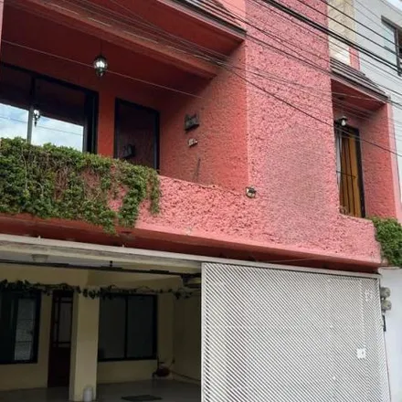 Buy this 5 bed house on Calle Monterrey in Fraccionamiento Las Américas, 55070 Ecatepec de Morelos