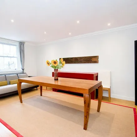 Image 3 - 50 Ennismore Gardens, London, SW7 1AF, United Kingdom - House for rent