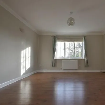 Image 3 - unnamed road, Horley, RH6 8GG, United Kingdom - Room for rent